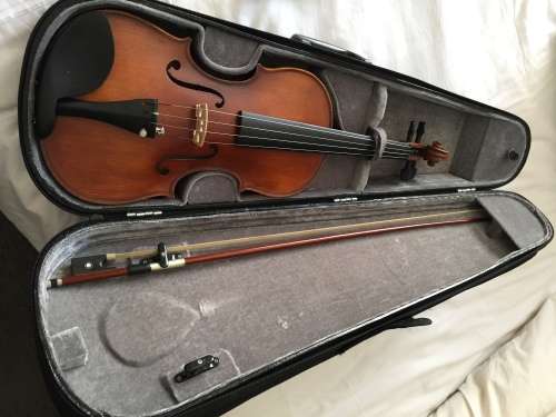 Violin 3/4 Size "New Condition"